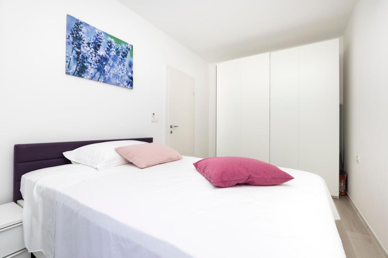 Apartments Olea Mali Losinj Bagian luar foto