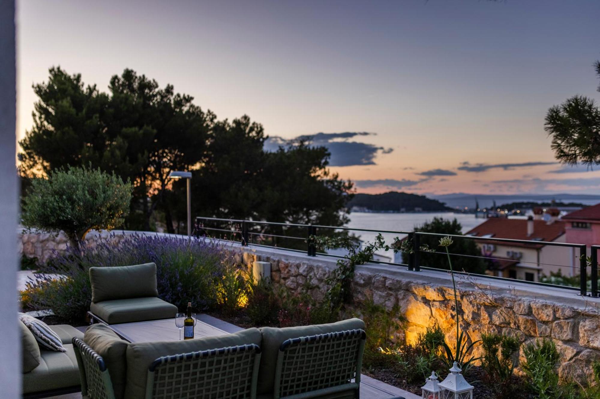 Apartments Olea Mali Losinj Bagian luar foto